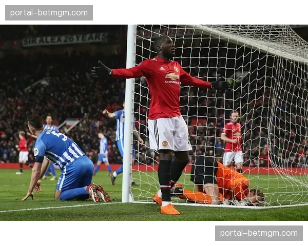 半场战报:布莱顿0-2落后富勒姆,三笘薰伤退成转折点 半场战报:布莱顿0-2落后富勒姆,三笘薰伤退成转折点